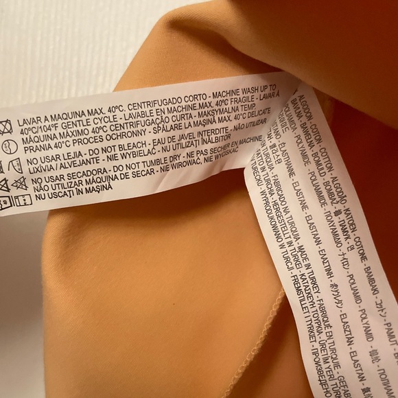 NEW ZARA Peach Pleated Skirt. Size Large. - Picture 8 of 10